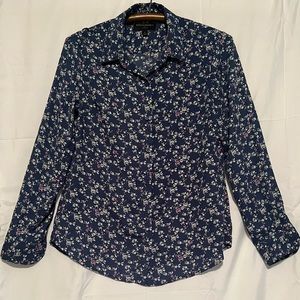 Banana Republic floral blouse size S classic fit